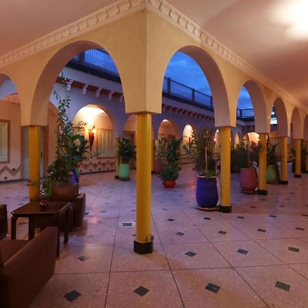 Hotel Ctm Marrakesh Bagian luar foto